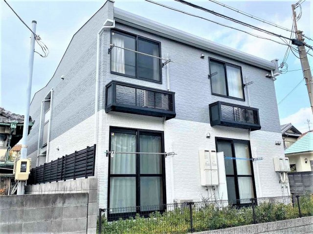 神戸市垂水区歌敷山４丁目のアパートのバルコニー