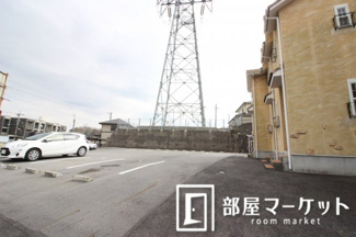【駐車場】