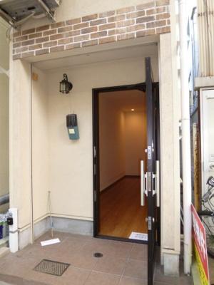 【玄関】 | 元町商店街６丁目店舗