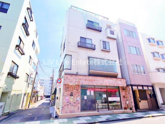 荒川ビルの外観