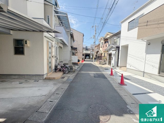 城陽市枇杷庄島ノ宮　第1期　新築一戸建ての前面道路含む現地写真|車通りの少ない前面道路！お子様がいらっしゃるご家族でも安心！