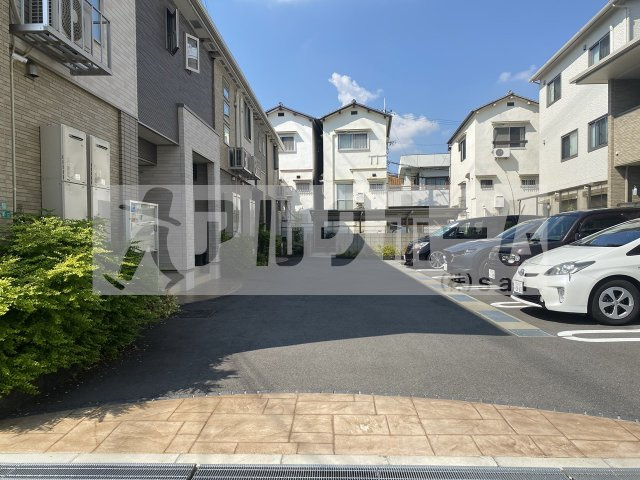 グランド ソレイユⅡの駐車場