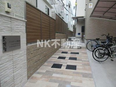 【エントランス】 | クリエオーレ菱屋西（河内小阪賃貸） | ゆとりのあるエントランスです