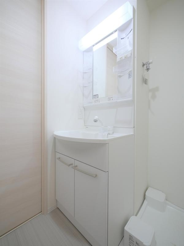 ブライズ住吉DUEの独立洗面台