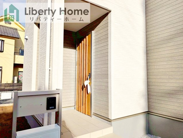 境町第6　新築戸建　１号棟のエントランス