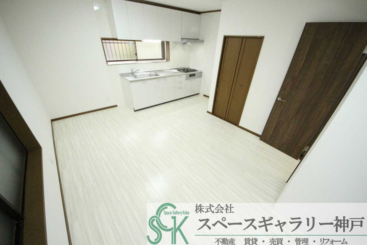 大久保町大窪貸家の居間・リビング|※お部屋により仕様が異なる場合があります。