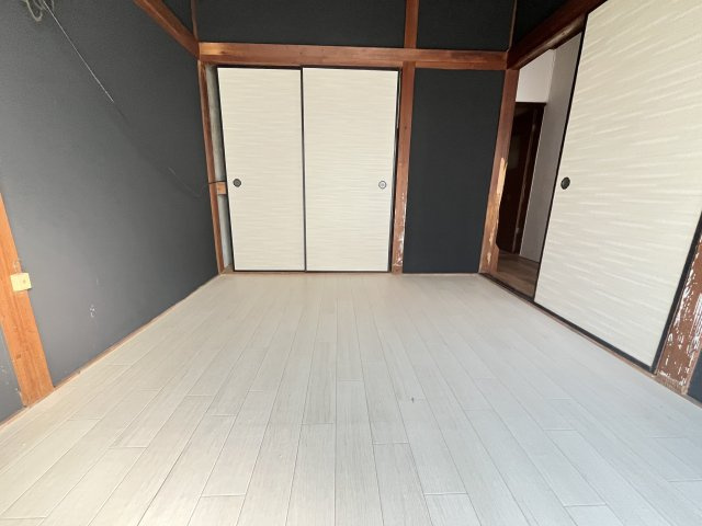 半田5丁目連棟の洋室