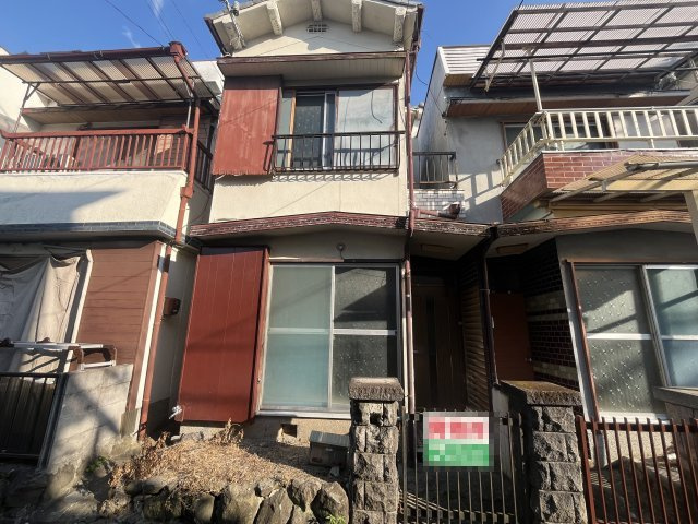 半田5丁目連棟の外観