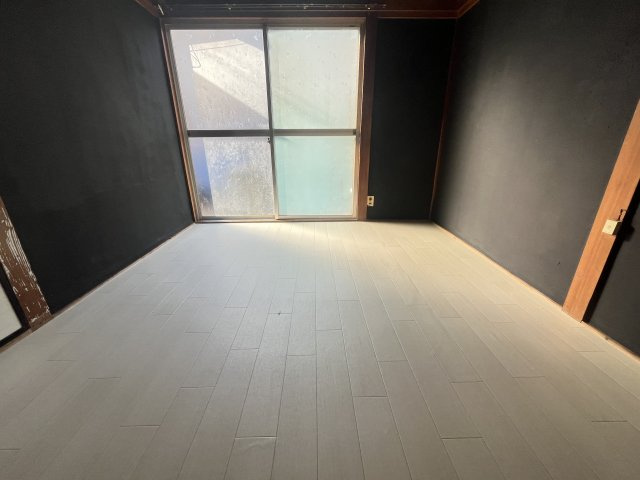 半田5丁目連棟の洋室