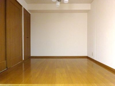 【洋室】 | グランドハイツ八幡 | 納戸