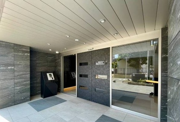 エステムコート新大阪ⅩⅣアイシーのエントランス