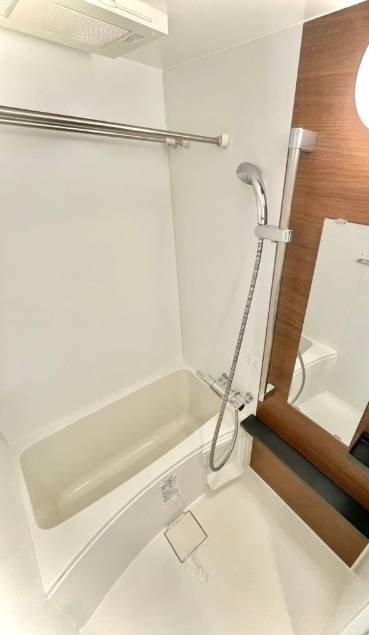 エステムコート新大阪ⅩⅣアイシーの浴室