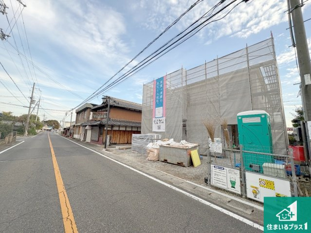 近江八幡市武佐町　第3期　新築一戸建ての外観|周辺は落ち着いた街並みの住宅地！子育てがしやすい住環境です！まだ未完成ですが、現地でしかわからない事もございます。是非一度ご覧ください。