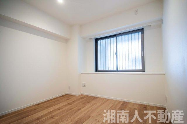 東急ドエルシーサイドコート鵠沼海岸の洋室|広々とした洋室です