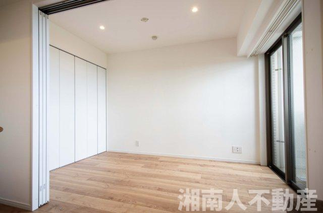 東急ドエルシーサイドコート鵠沼海岸の洋室|広々とした洋室です