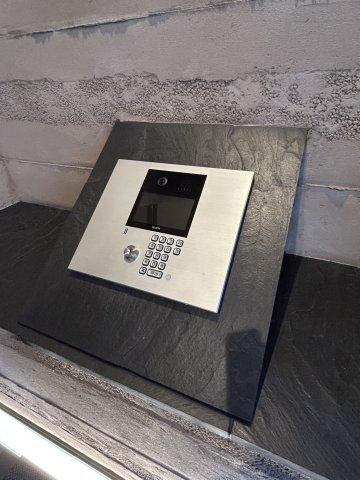 オーベルジュ日本橋のエントランス