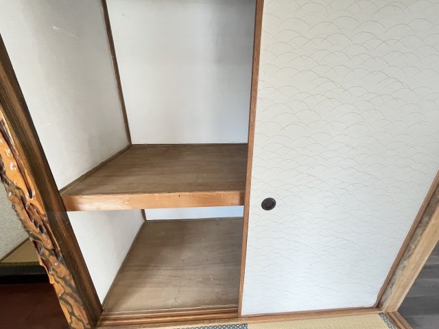 若松町貸家の収納