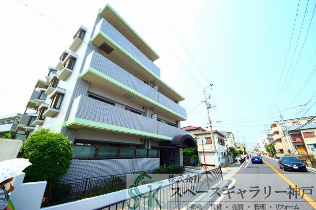 ベイヒルズ明石の外観
