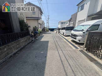 【前面道路含む現地写真】