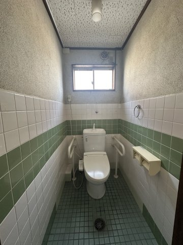 東田仲の町貸事務所のトイレ