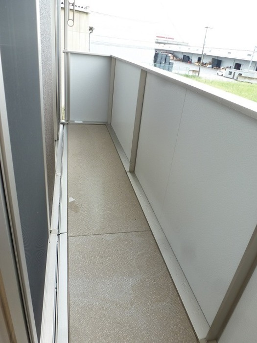 グランソレイユ　Eのバルコニー