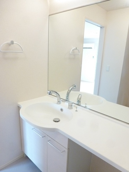 グランソレイユ　Eの洗面所