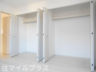 【洋室】 | 白河市追廻新築一戸建て3棟 | 落ち着いた色調の洋室です