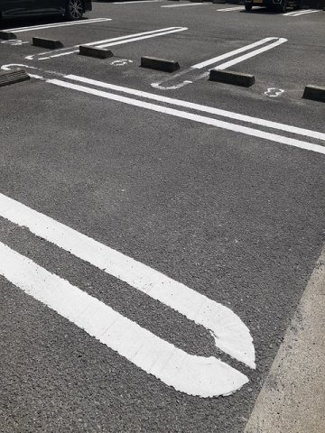 ラフィナート　エスパシオ　Ａの駐車場|駐車場があります