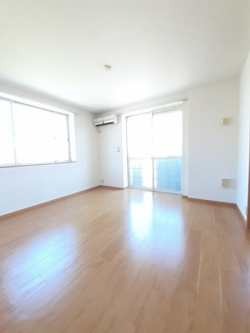 ラフィナート　エスパシオ　Ａの居間・リビング|使いやすいリビングです