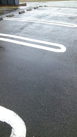 グリーンハイツ古城Ａの駐車場|駐車場に車を止められます