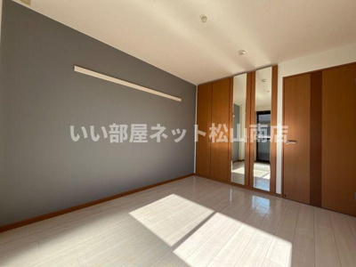 【洋室】 | シャルムガーデンＫ