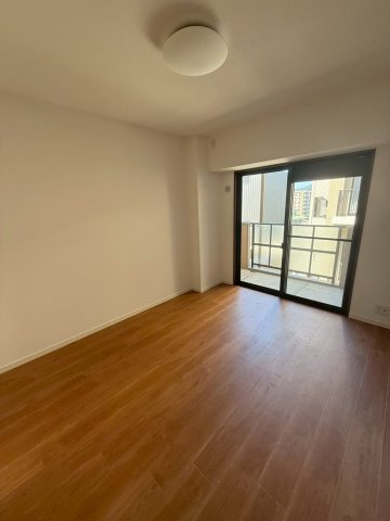 エバーライフ春日公園の洋室