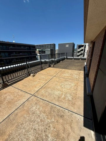 エバーライフ春日公園のバルコニー