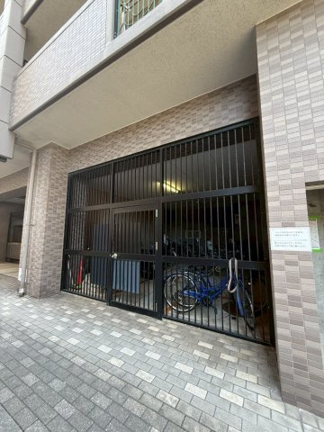 エバーライフ春日公園の駐輪場