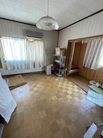 東雲町2丁目　戸建ての洋室