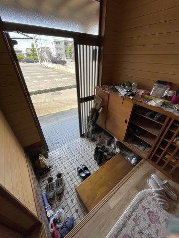 東雲町2丁目　戸建ての玄関