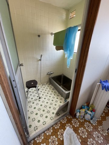 東雲町2丁目　戸建ての浴室