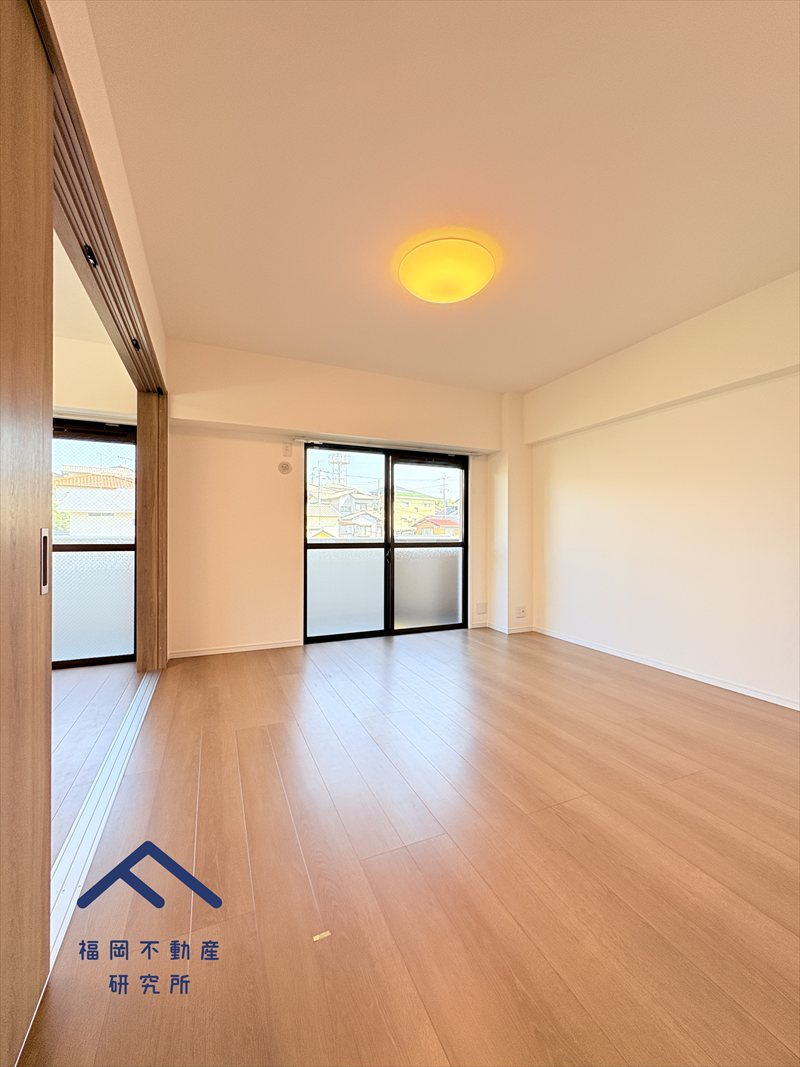 グランピアマンショングーテンハイツ空港南の居間・リビング