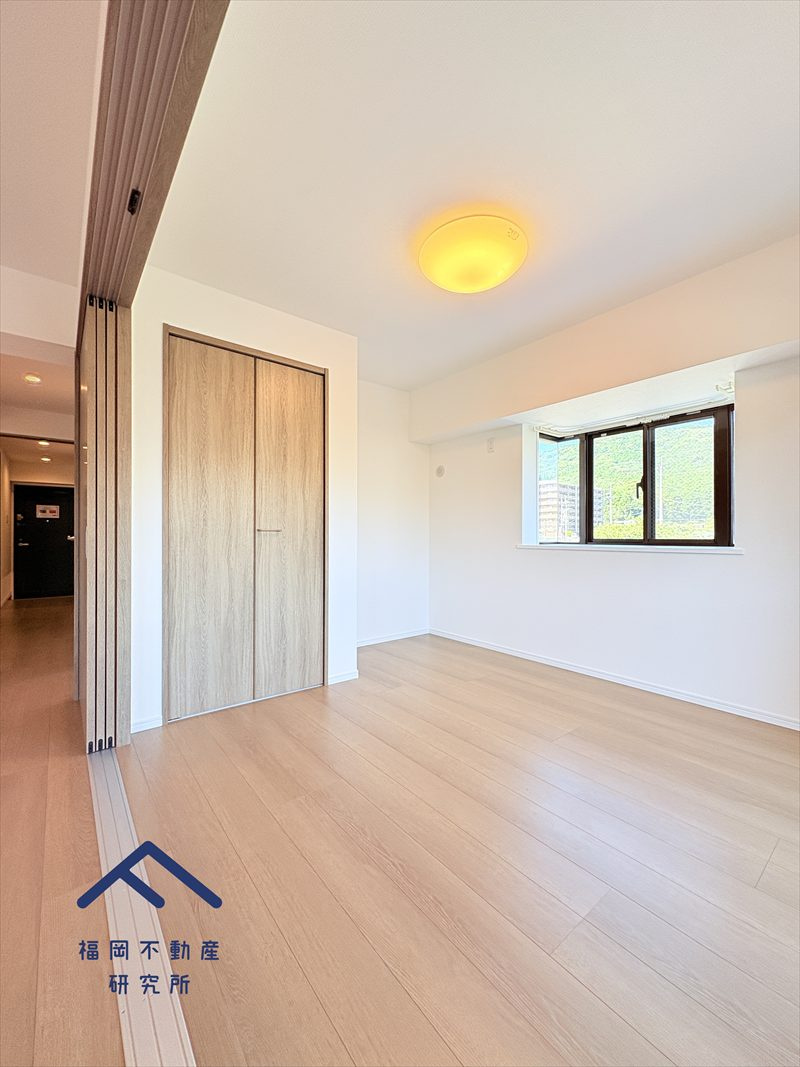 グランピアマンショングーテンハイツ空港南の洋室