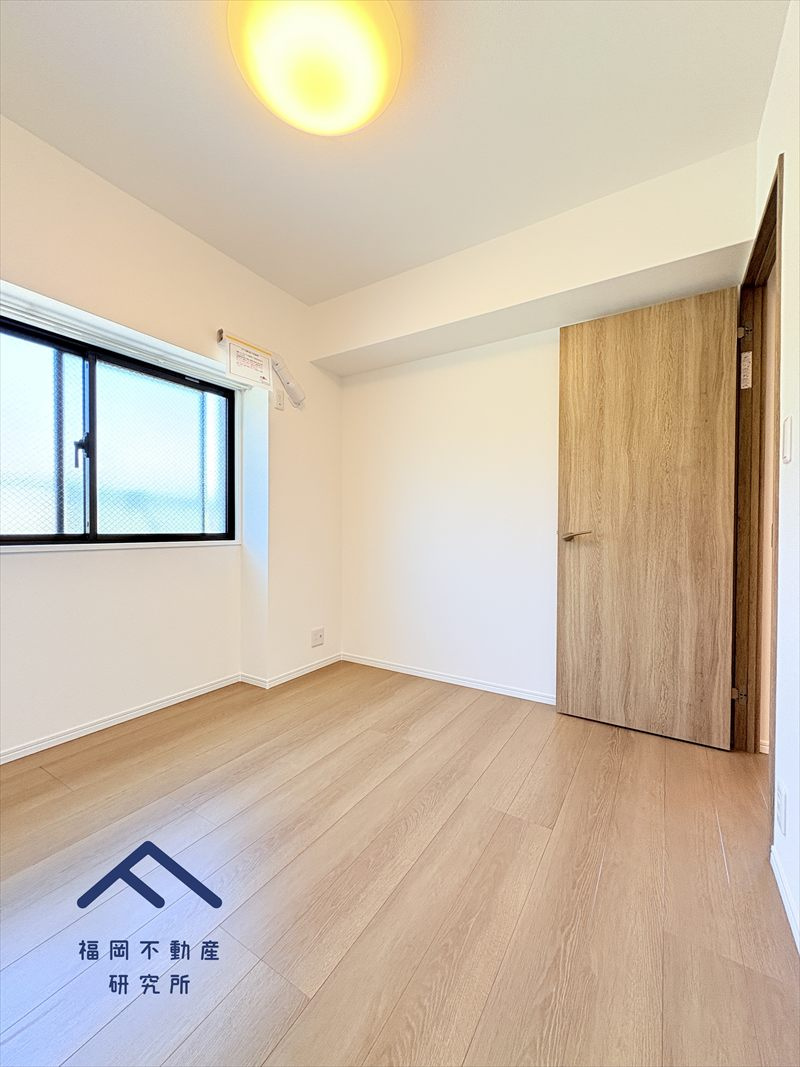 グランピアマンショングーテンハイツ空港南の洋室