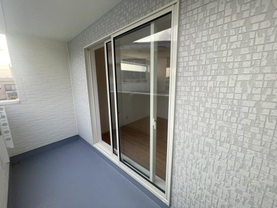 【バルコニー】 | 南城市大里嶺井（全7棟）A・B・E号棟 | E号棟　インナーバルコニー♪