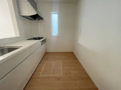 【居間・リビング】 | 南城市大里嶺井（全7棟）A・B・E号棟 | E号棟　LDK19.5帖♪