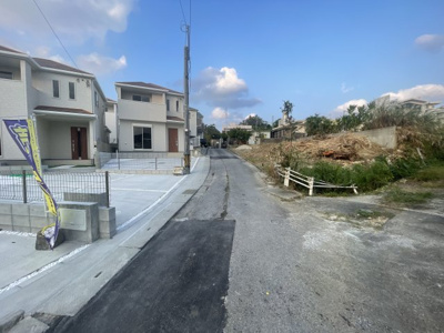 【前面道路含む現地写真】 | 南城市大里嶺井（全7棟）A・B・E号棟 | ※南東側道路4m♪