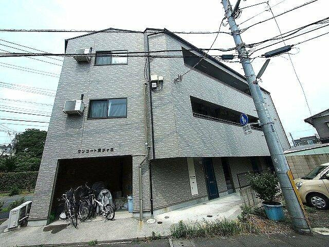 最寄り駅徒歩８分