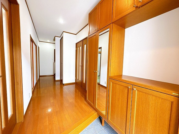 リフォーム　中古戸建　各務原市蘇原東栄町2丁目　平成8年築の玄関