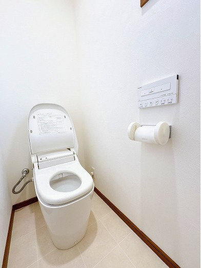 リフォーム　中古戸建　各務原市蘇原東栄町2丁目　平成8年築のトイレ