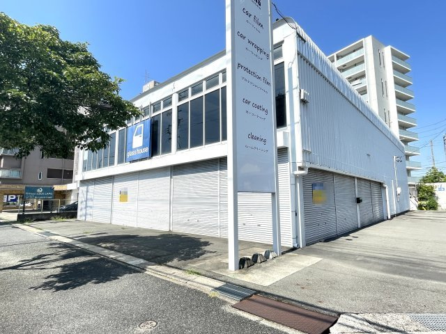 植田南上野事務所・倉庫