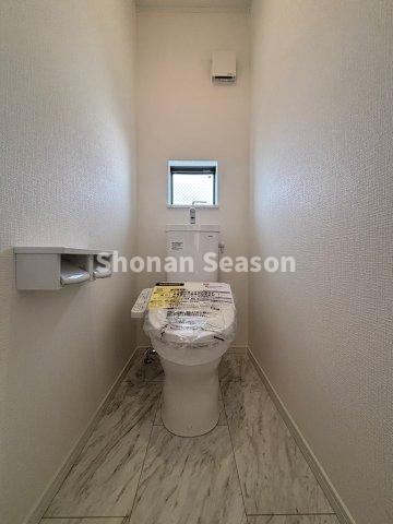 【トイレ】 | 温水洗浄便座でペーパー代も節約できます◎