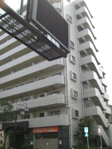 ストーク北新宿の外観