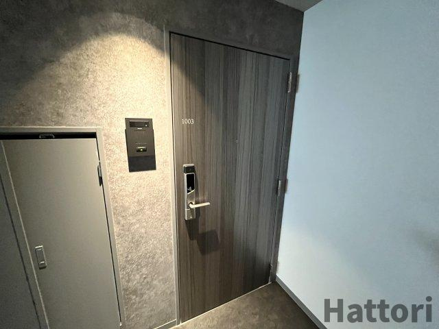 アーバネックス天満橋Frontの玄関